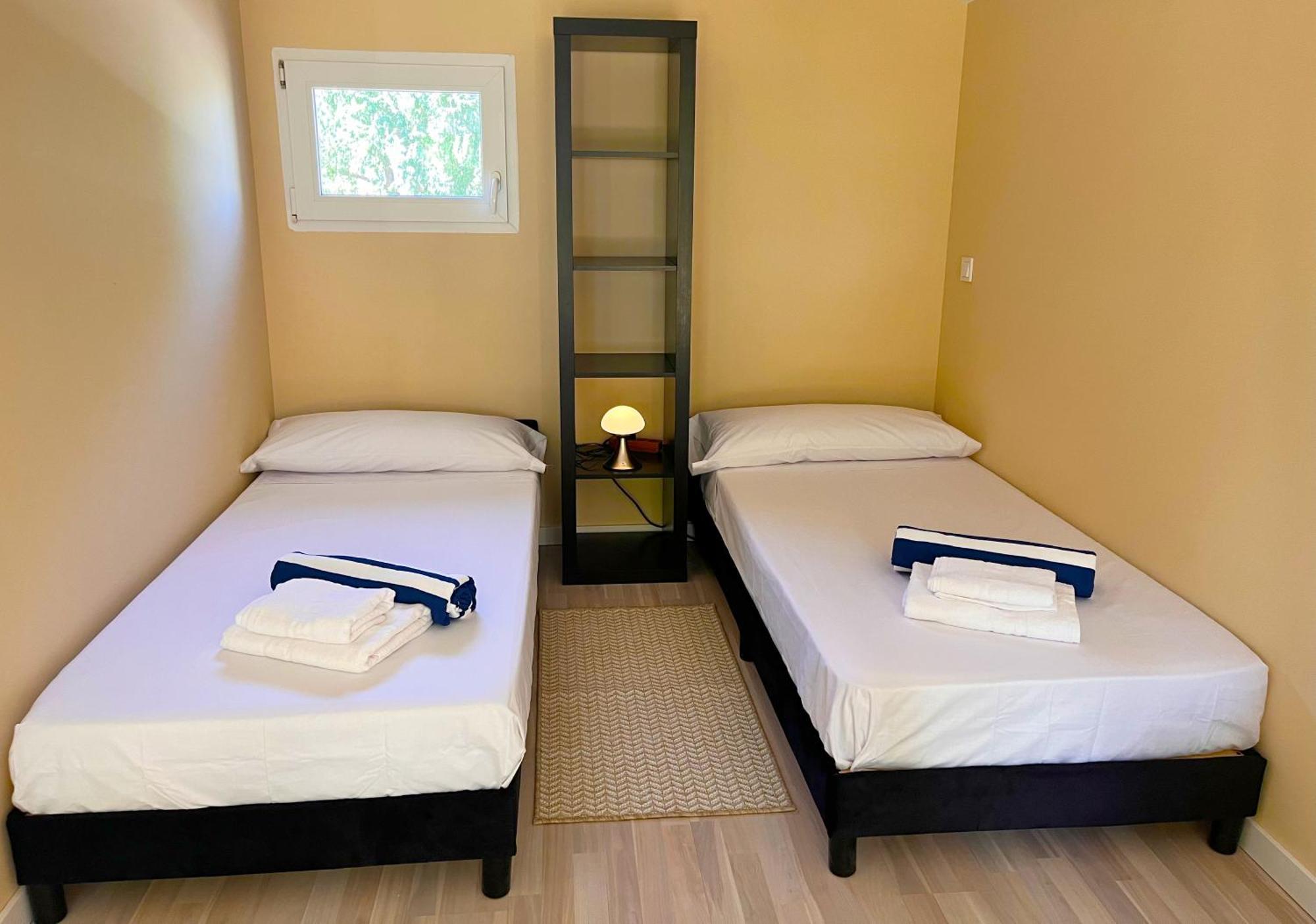 Fee4Me Cabin With Pool And Garden San Martin De La Vega Exterior photo