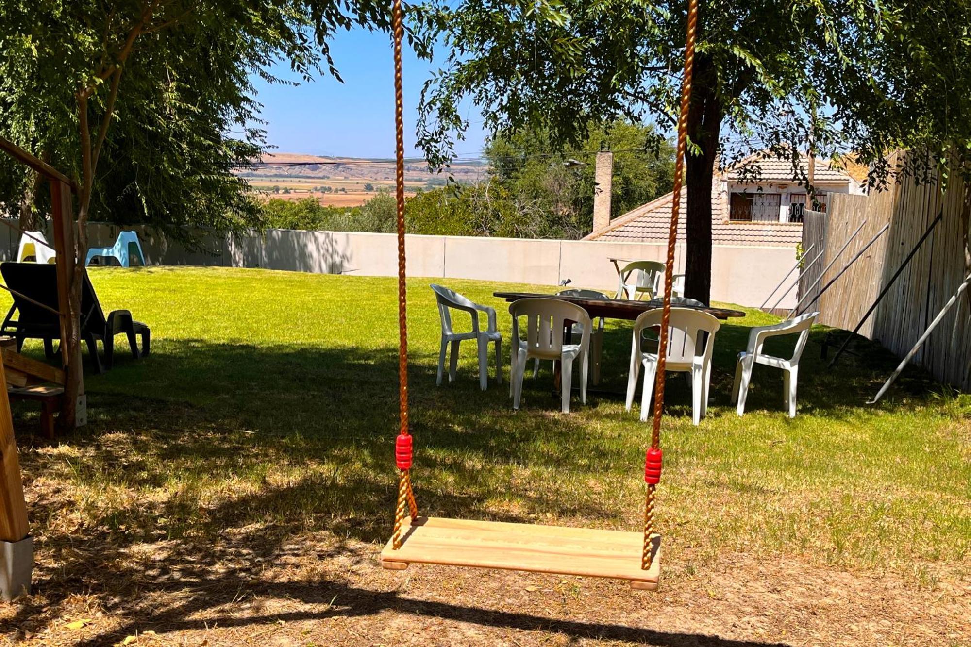 Fee4Me Cabin With Pool And Garden San Martin De La Vega Exterior photo